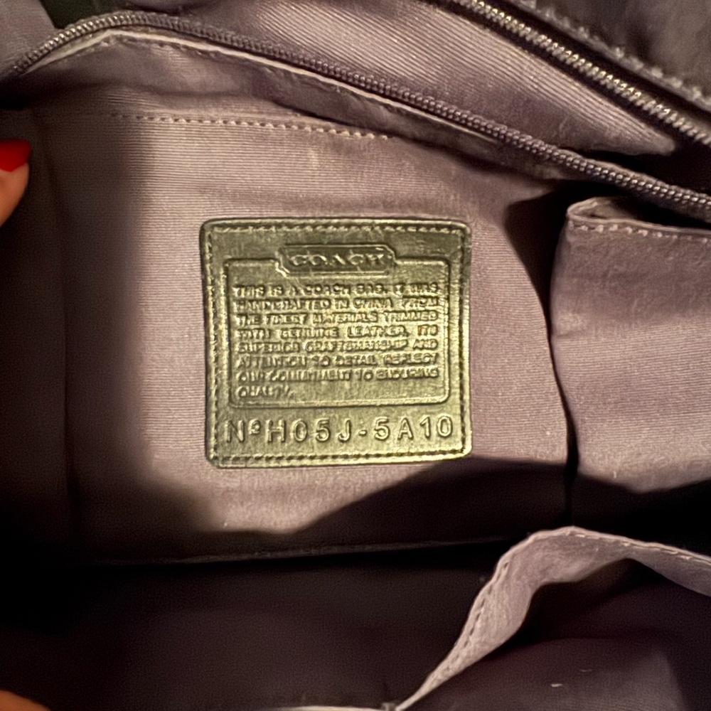 Authentic Coach Hampton Signature Logo Large Black Shoulder Business Carryall - Picture 4 of 8